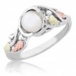 Genuine Pearl Ladies' Ring - By Mt Rushmore