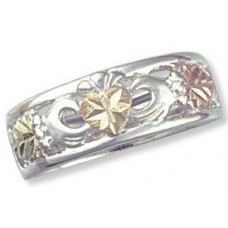 Ladies' Claddagh Ring - by Landstrom's